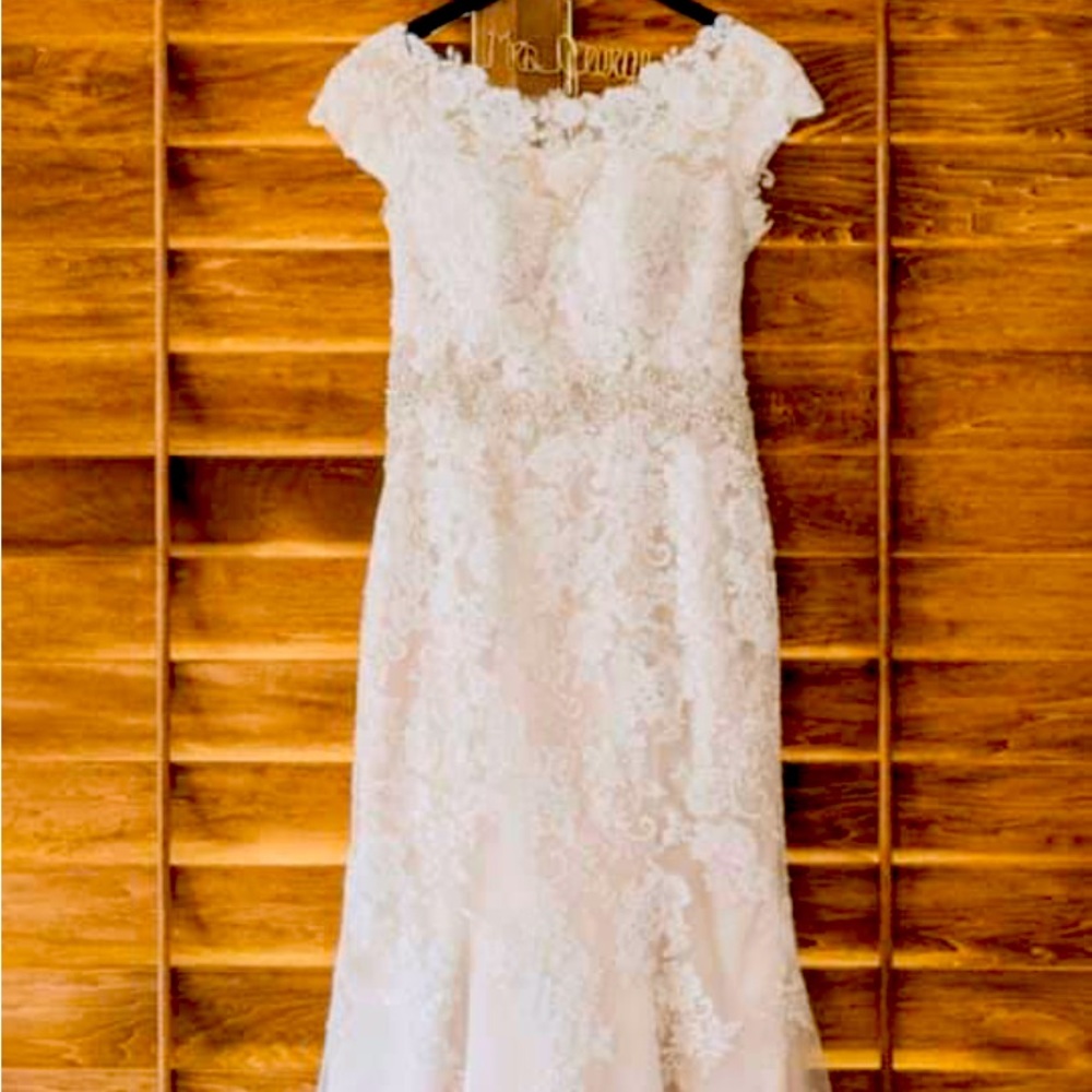 wedding dress